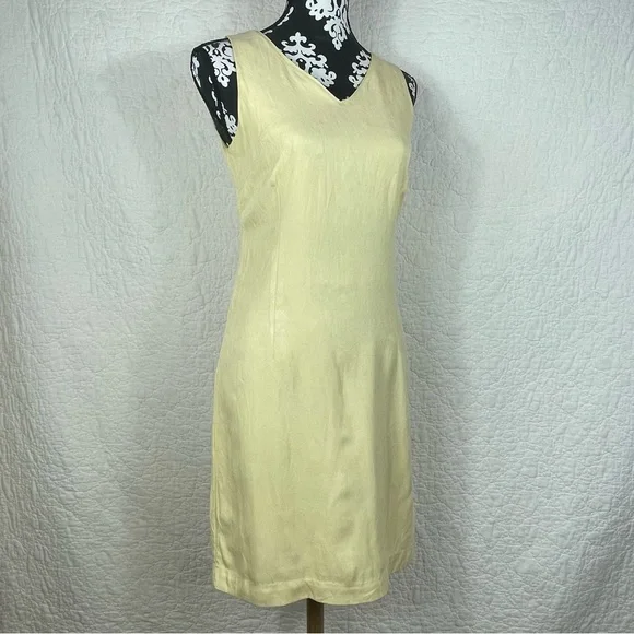 🔥Tommy Bahama 100% Silk Knee Length Yellow Butter Dress - Picture 2 of 13
